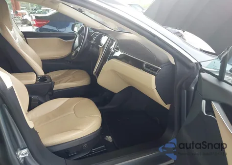 2013 Tesla Model S from USA, damaged, VIN 5YJSA1CN7DFP05324